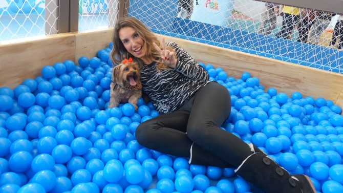 Fefe Rosada no Pet & Play, o maior evento para cachorros do Brasil
